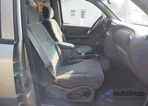 2003 Chevrolet Trailblazer Ls z USA, uszkodzony, nr VIN 1GNDT13S832189430